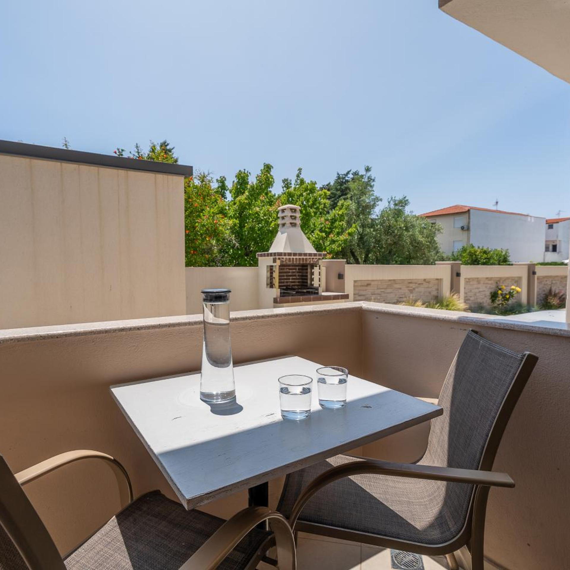 Meliton Inn Hotel & Suites 39/57