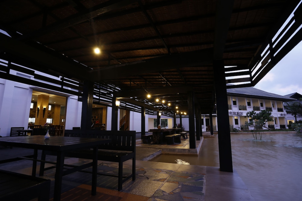 Kahyangan Resort 10/19