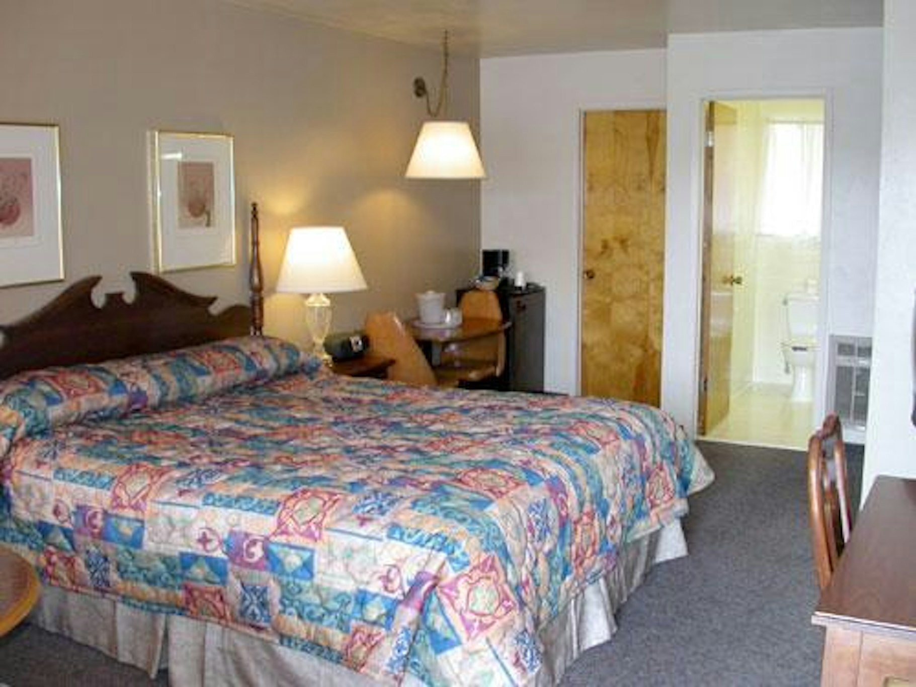 Lone Oak Lodge 18/35