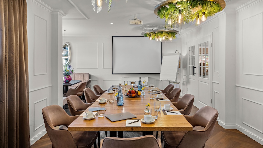 Hotel Tiek 41/50
