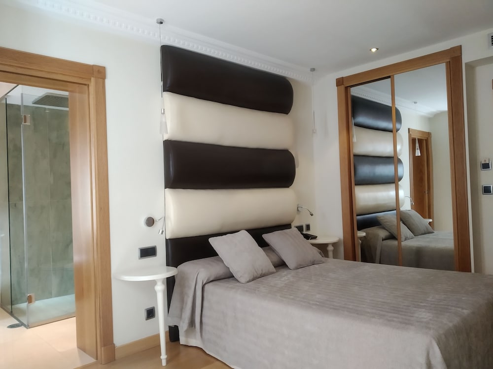 ECONOMY, DOUBLE BED