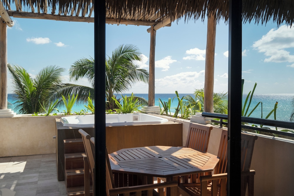 Iberostar Waves Quetzal 32/50