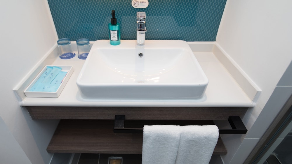 Holiday Inn Express Shangqiu Ancient Town 58/64