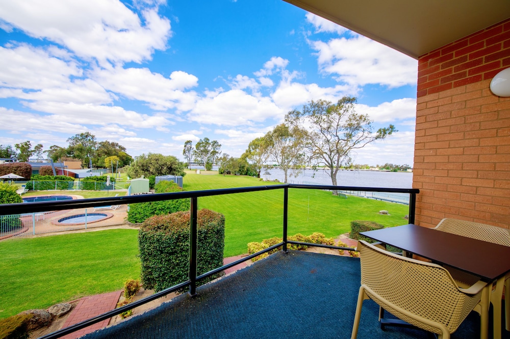Club Mulwala 33/34