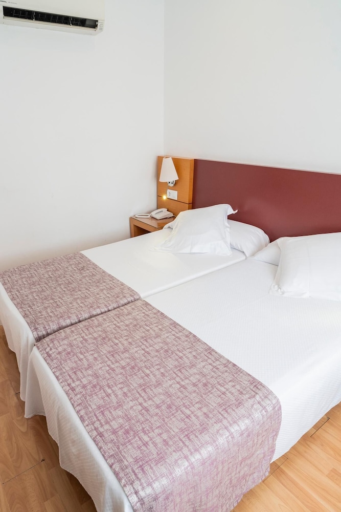 Hotel Amic Colon 17/50