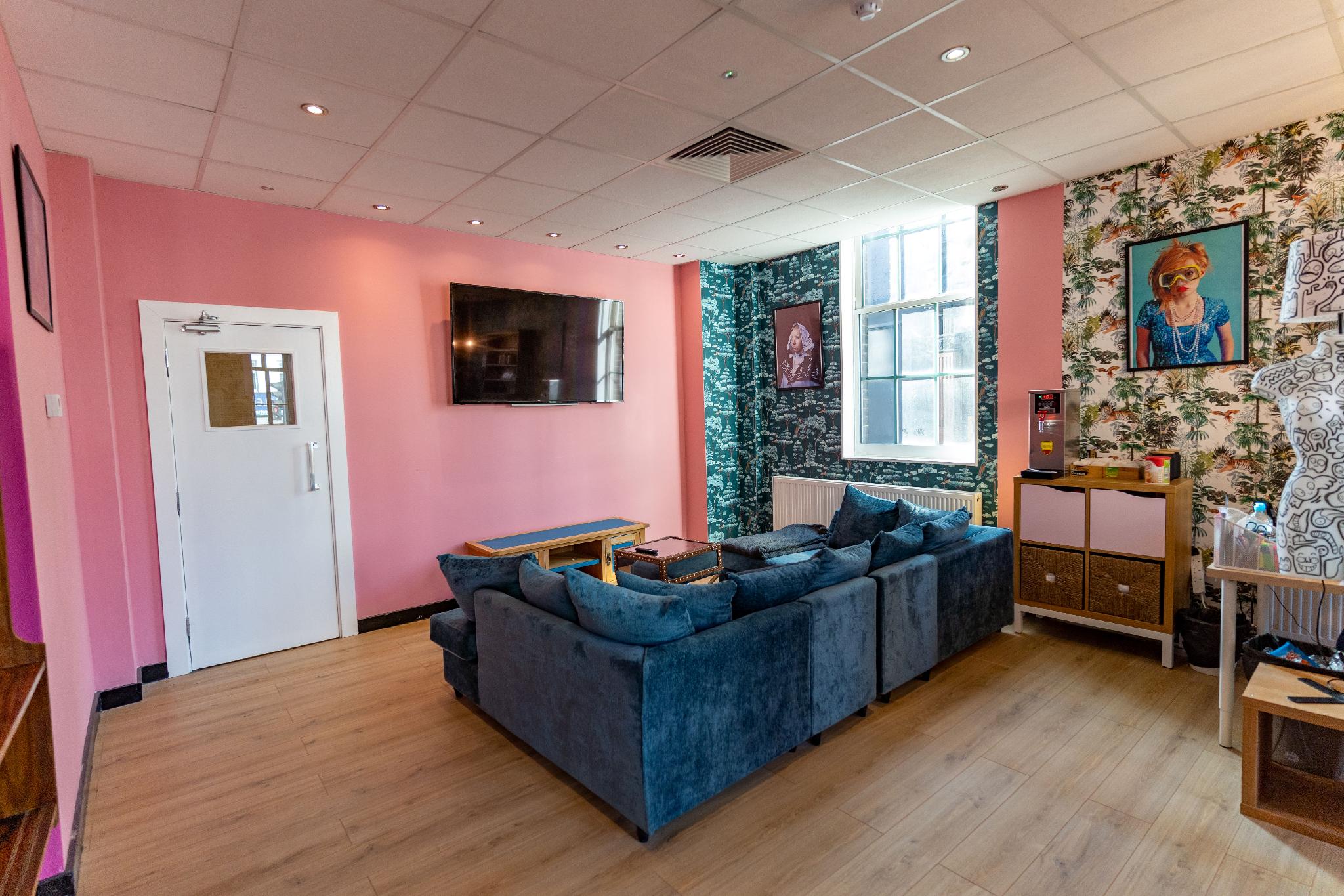 Hostelle - women only hostel London 3/26