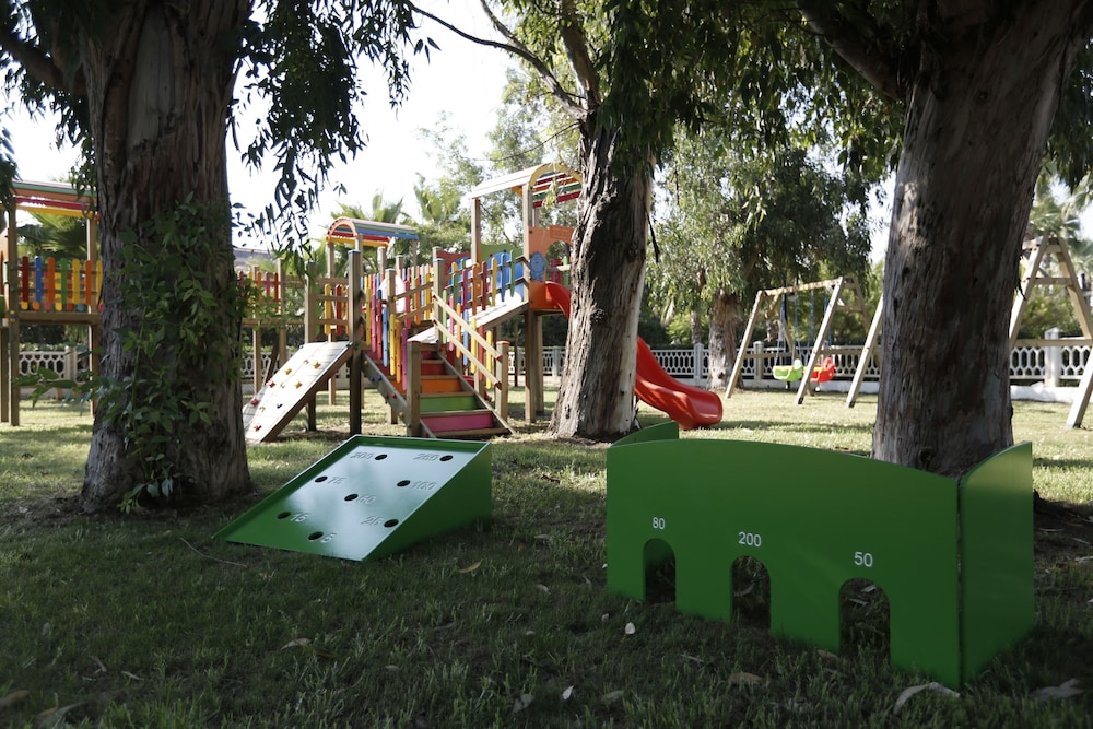 Adora Golf Resort Hotel 34/62