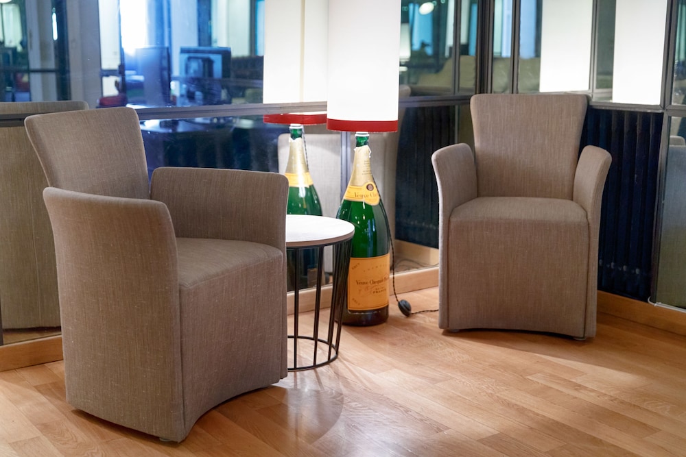 NO 9 COLOSSEO LUXURY SUITES 37/50