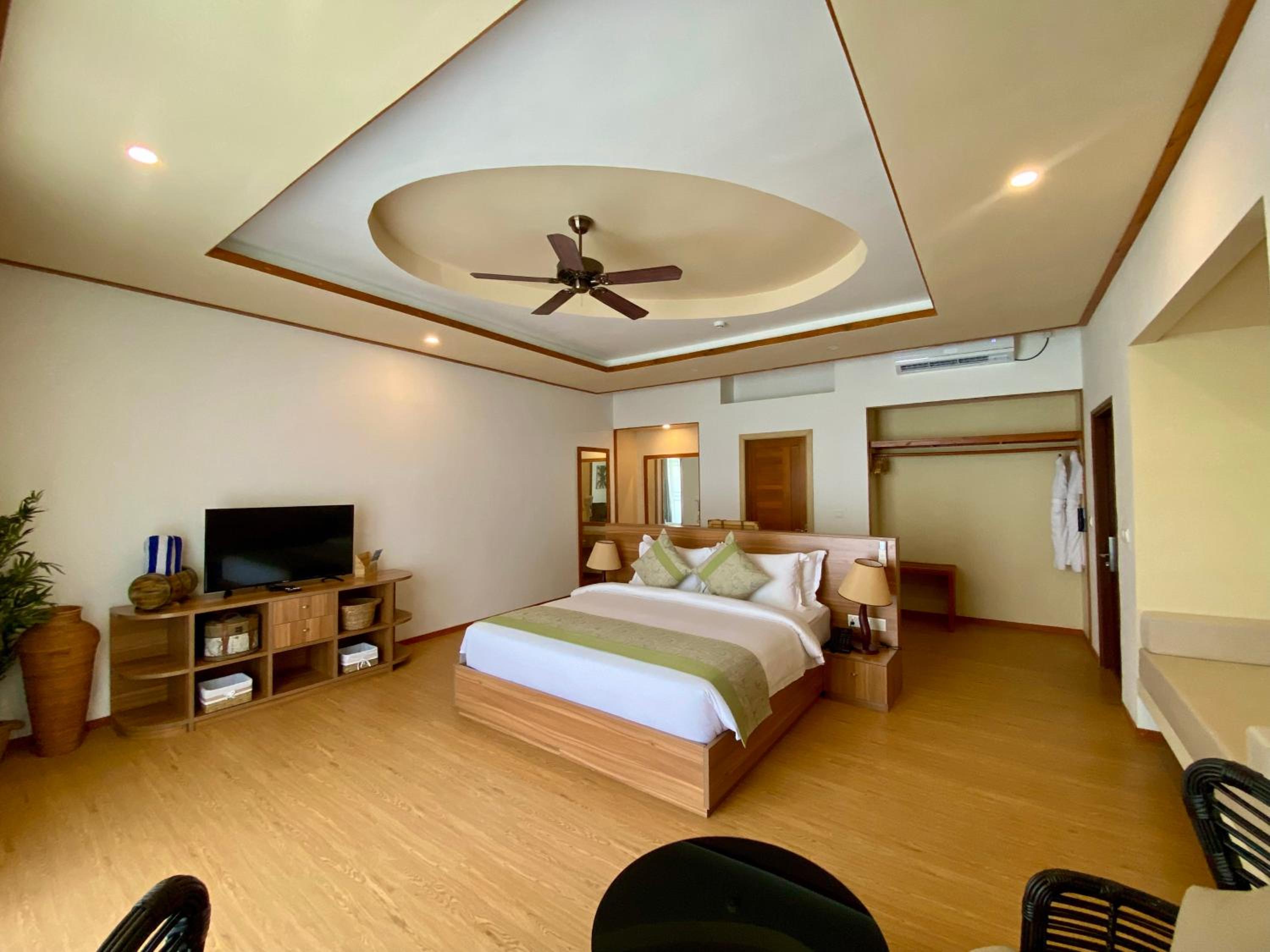 DELUXE WATER VILLA - Transfer Excluded