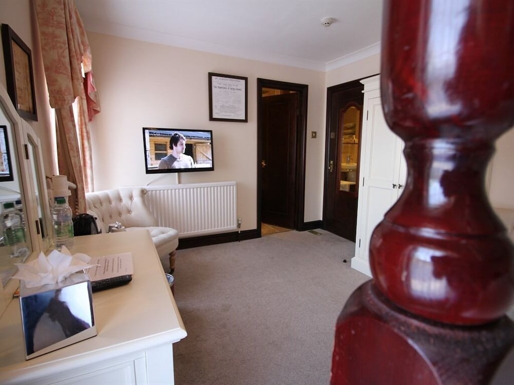 The Pilgrims Hotel 32/50