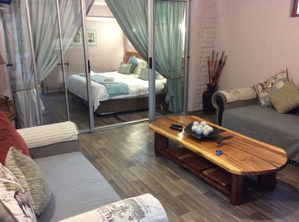 Winterton Country Lodge At Rose Cottage 13/23
