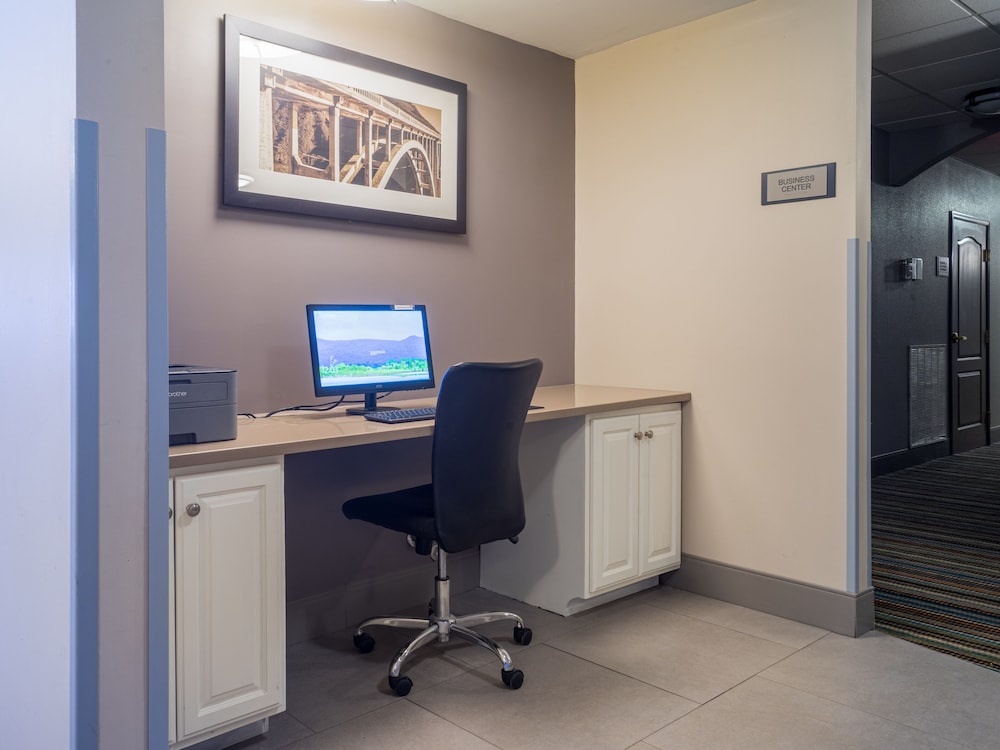Country Inn & Suites By Radisson, Doswell (Kings Dominion), VA 36/39