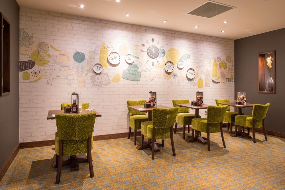 Premier Inn London Edmonton 26/38