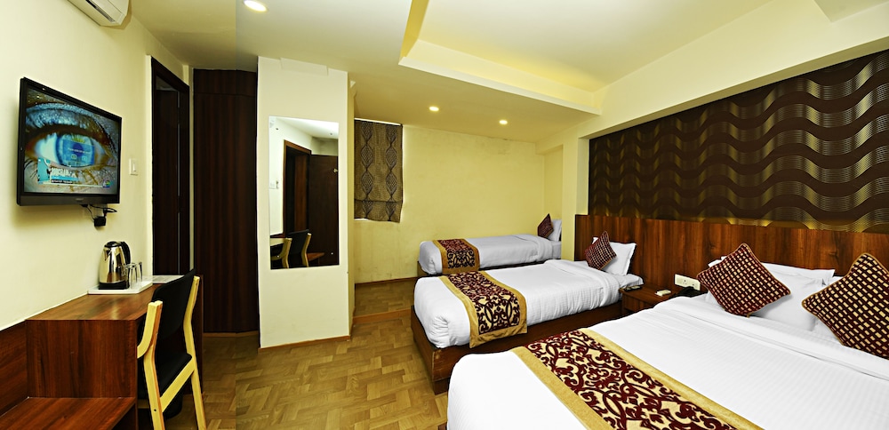 Hotel Royal Suite 8/30