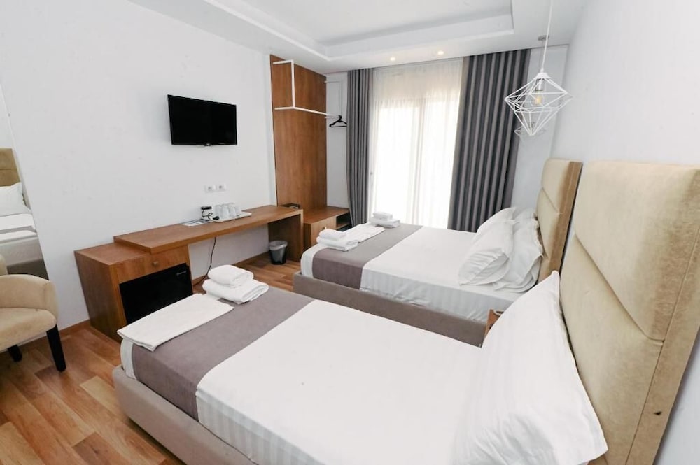 Bianco Hotel 24/61