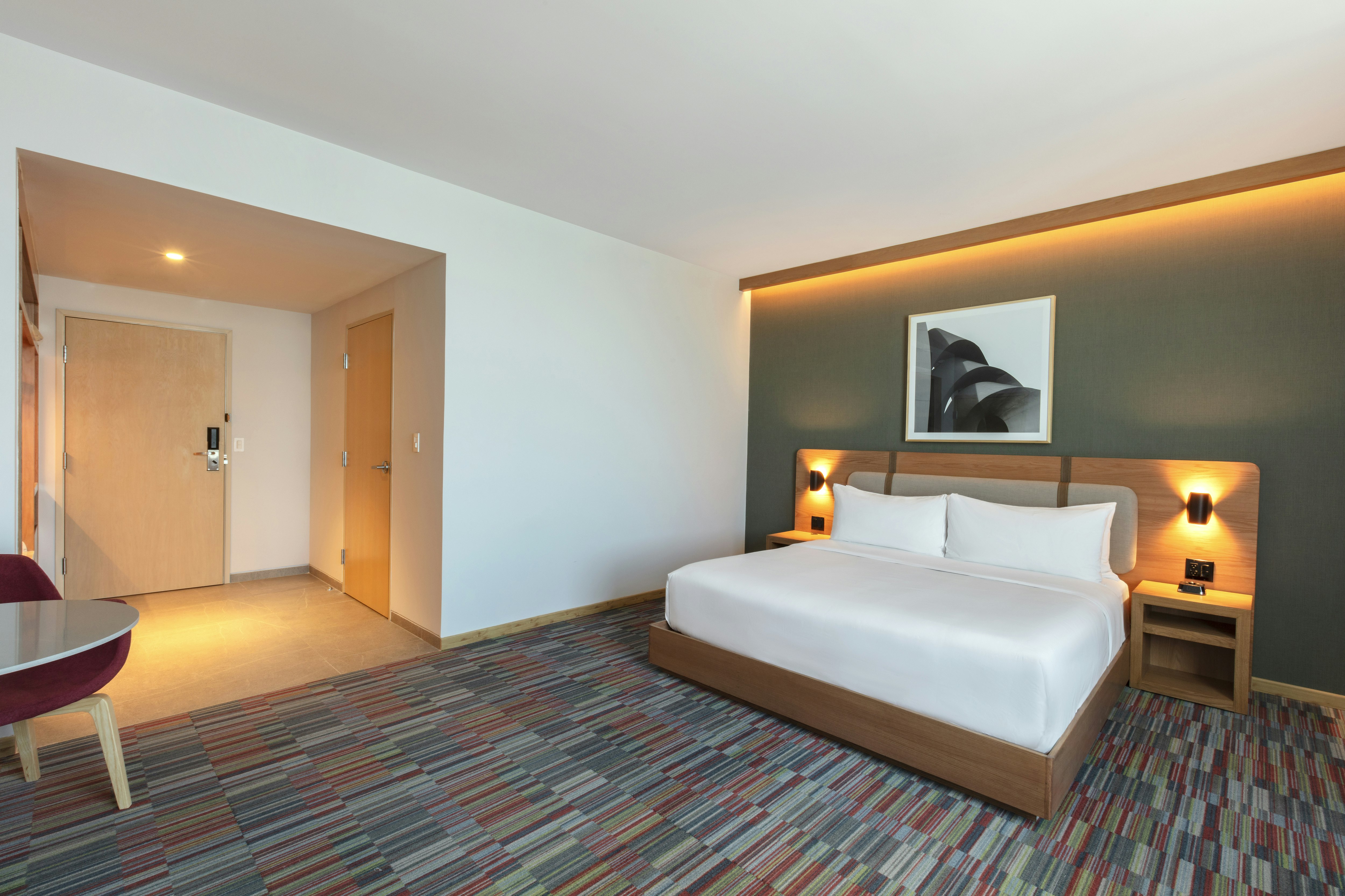 ROOM, KING BED, ACCESSIBLE