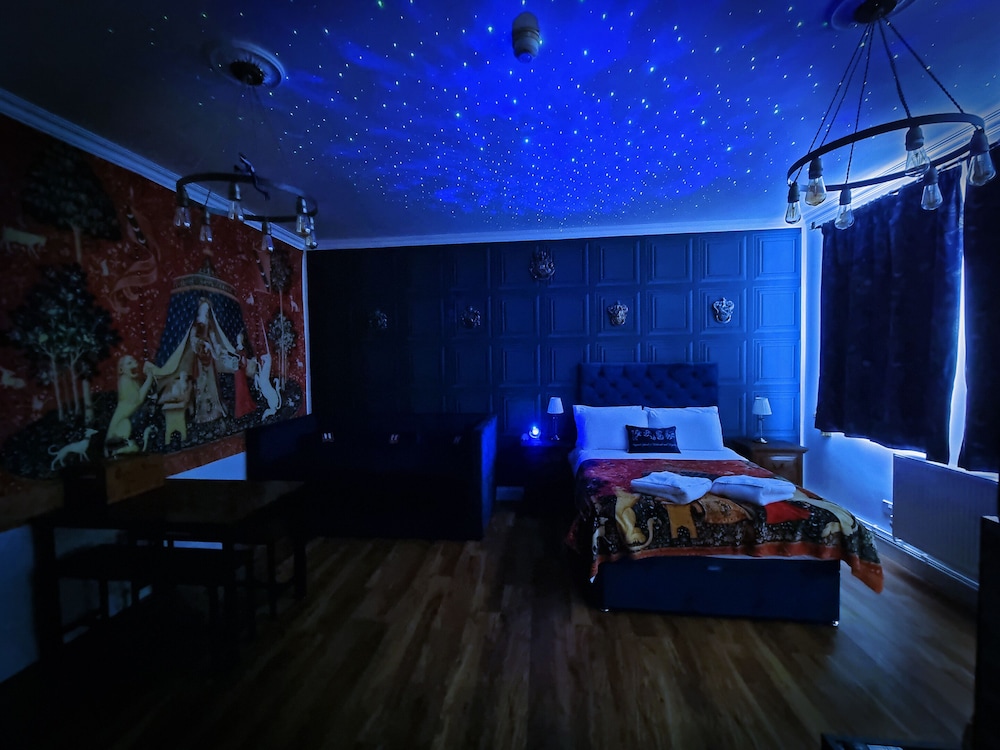 OYO Ricky Road Guest House - Budget 36/59