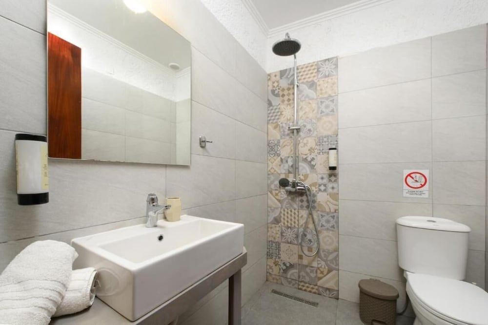 Aquarius Beach Aparthotel 69/69