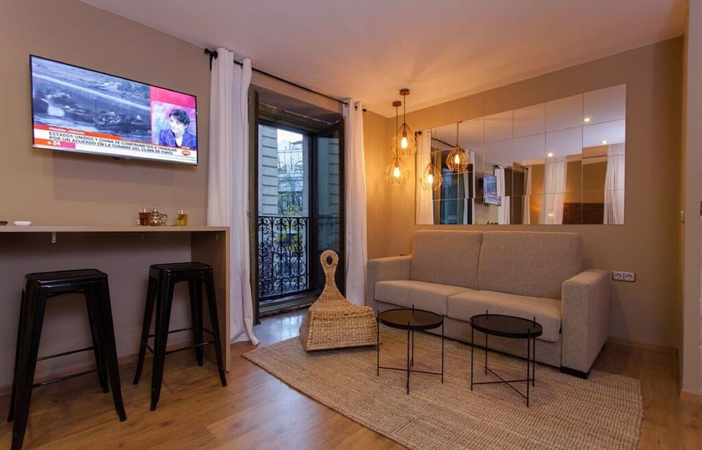 ABRACADABRA SUITES 47/54
