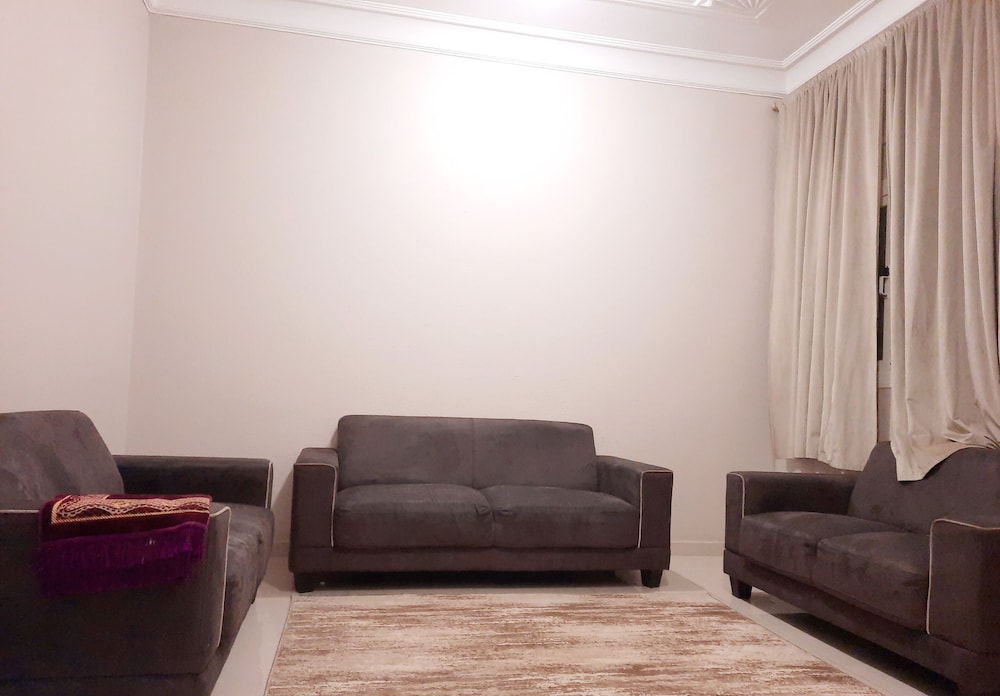 جولدن أبها المضياف(Abha Al-Mudiyaf Al-Thahabiya Serviced Apartments) 23/25