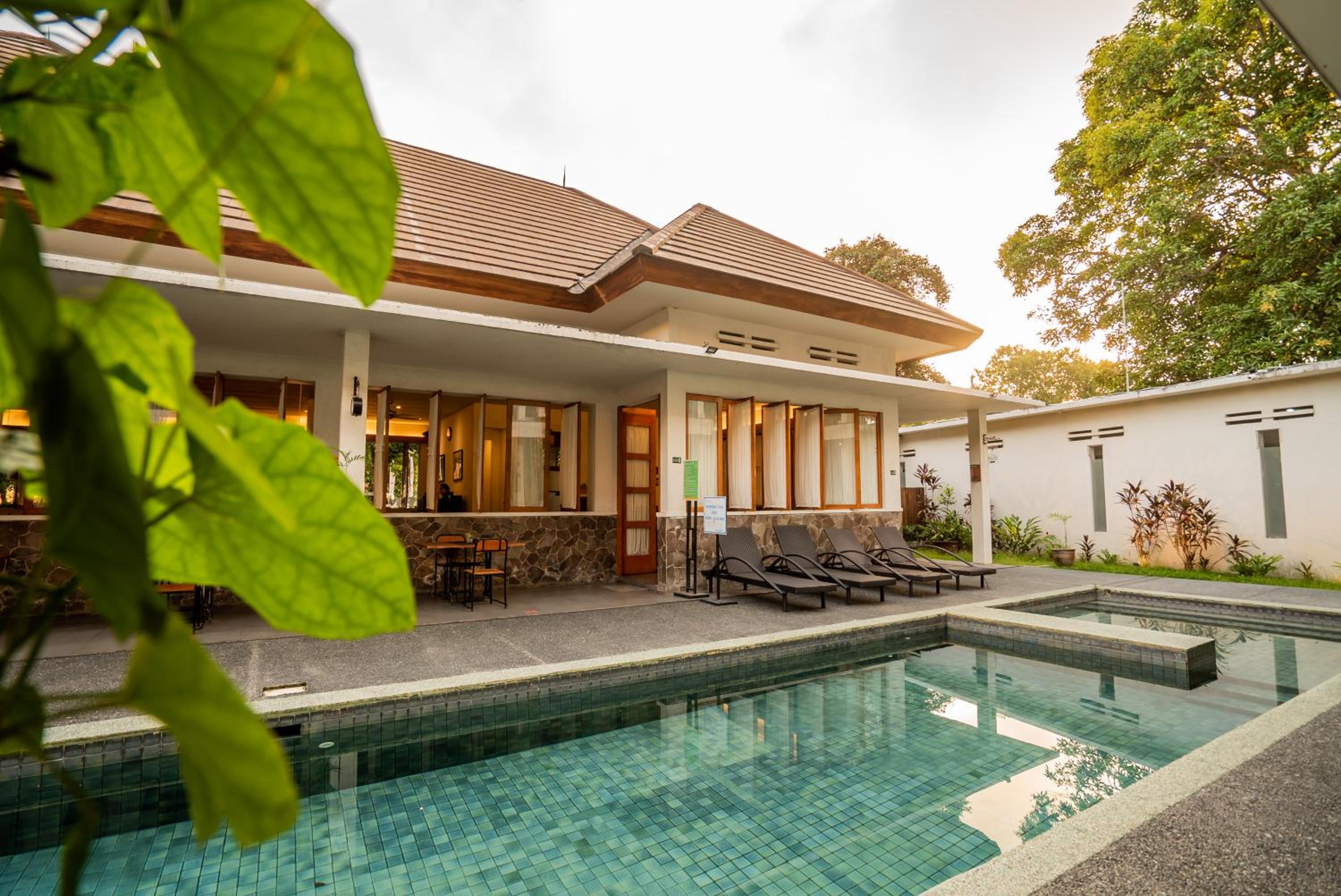 Hotel Blambangan 45/46
