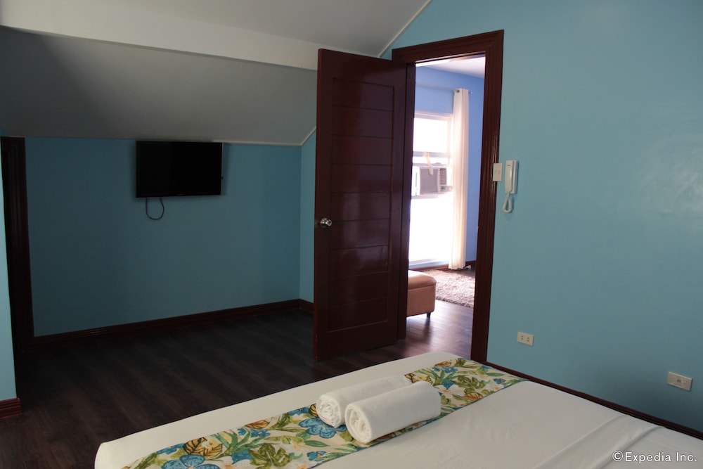 One Averee Bay Hotel 20/59
