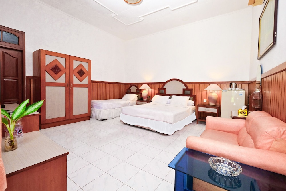 Berlian Abadi Hotel 35/55