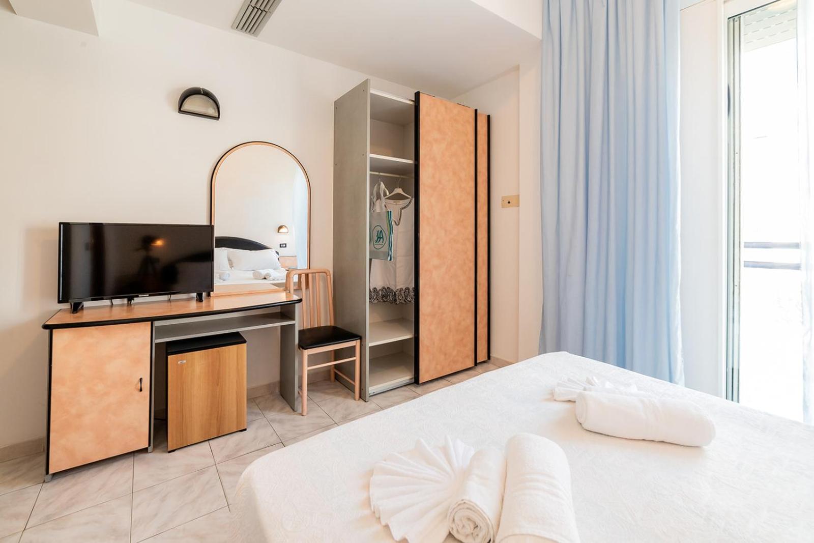 Hotel Ambasciatori 12/44