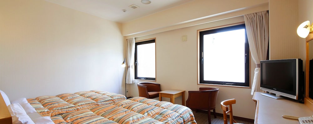 Nagoya B S Hotel 9/55