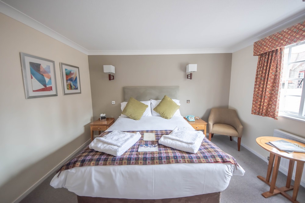 Norfolk Arms Hotel 11/55