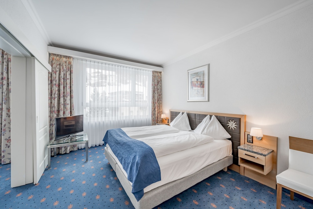 Turmhotel Victoria 15/50