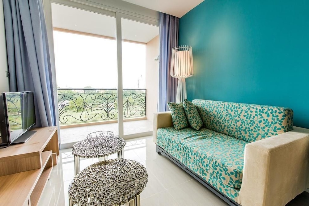 Atlantis Condo Resort Pattaya EVT 24/50