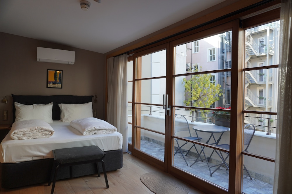 PRIVATE, LOFT, RESIDENCE