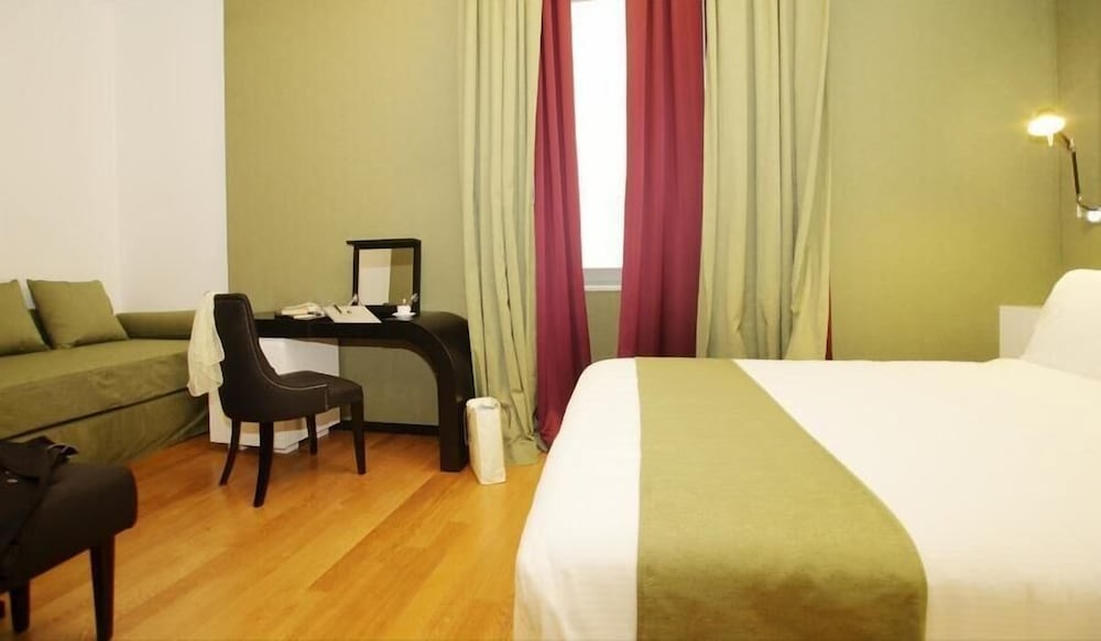 EXECUTIVE, DOUBLE BED
