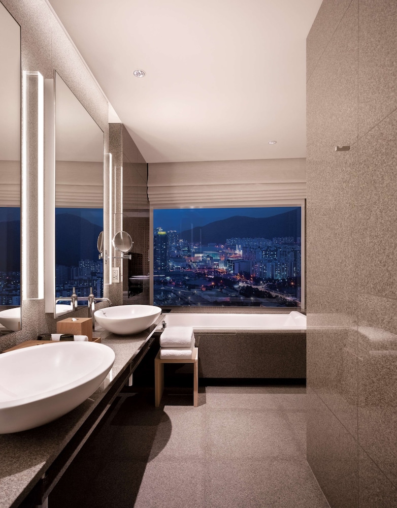 Park Hyatt Busan 44/69