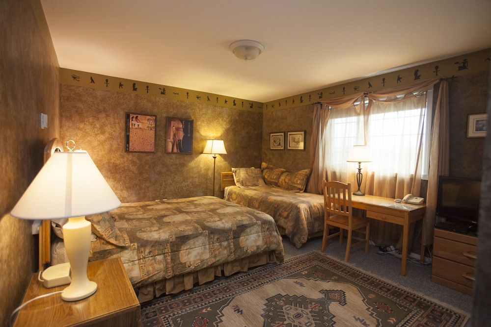 Midnight Sun Inn 30/47