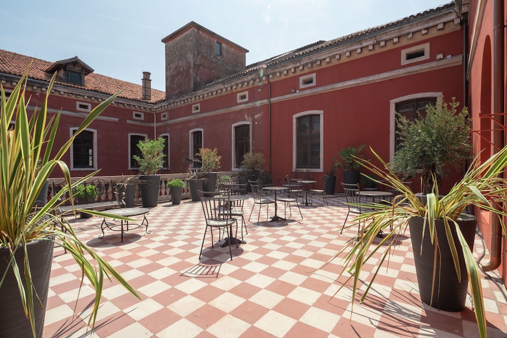 Hotel Palazzo Martinelli Dolfin 50/57