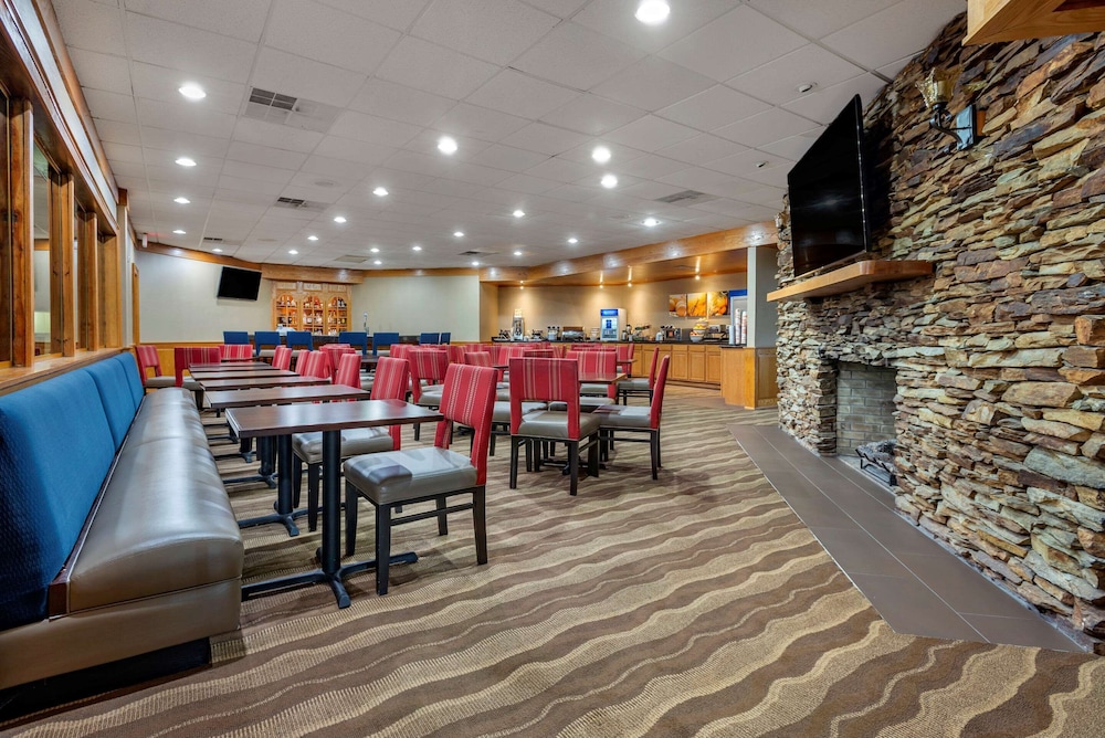 Comfort Inn Lancaster County North-PA Tpke 12/19