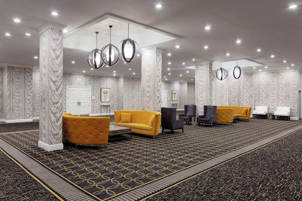 Sheraton Charlotte Hotel 6/50
