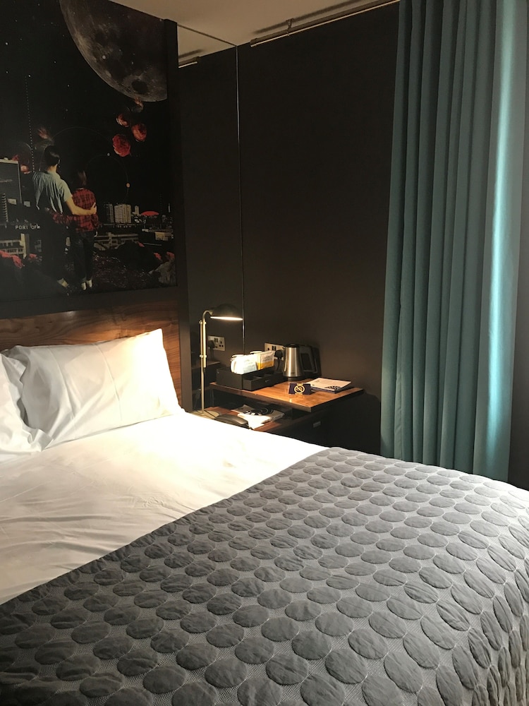 Bullitt Hotel 16/49