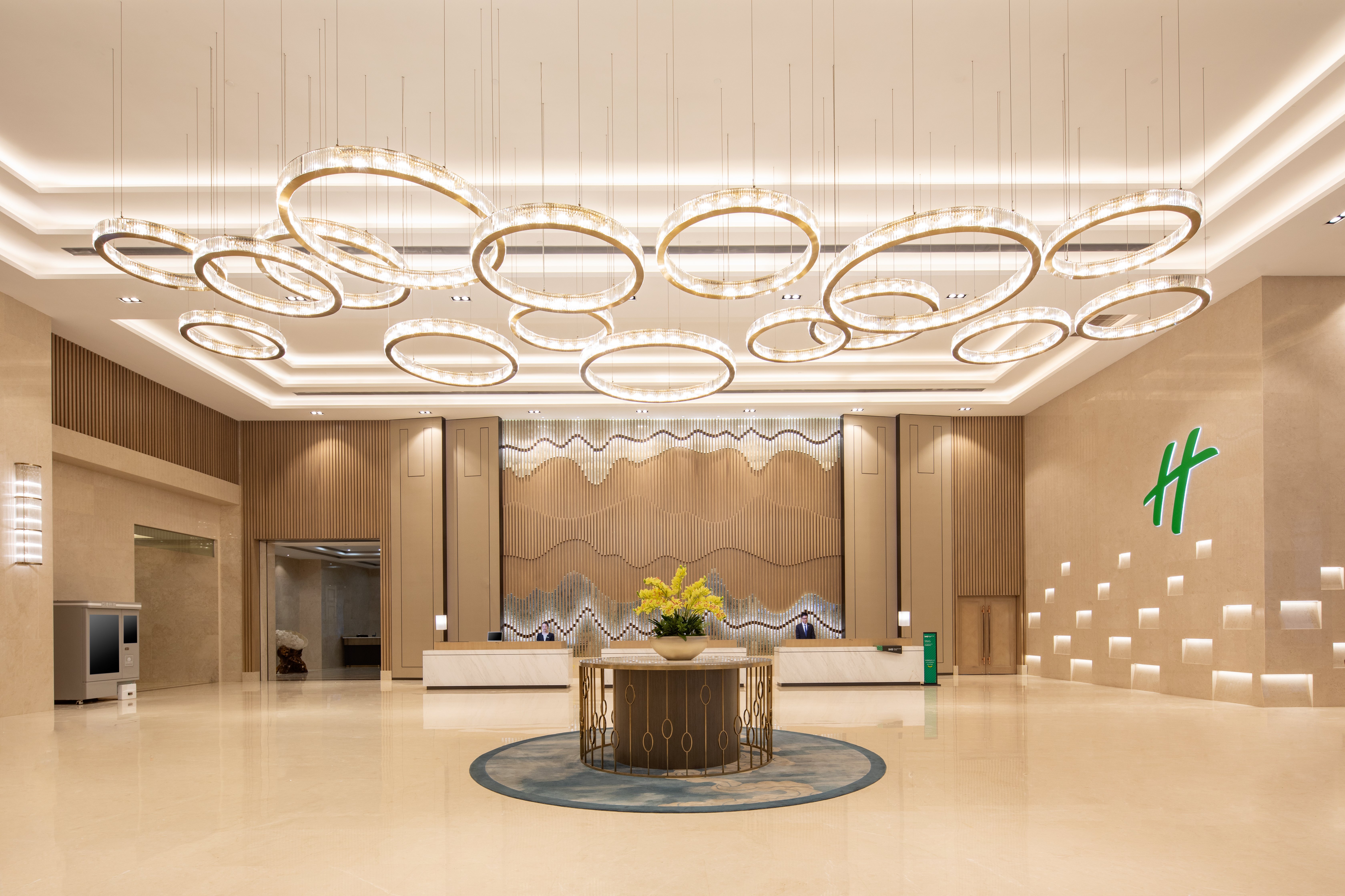 Holiday Inn Jiashan 4/50