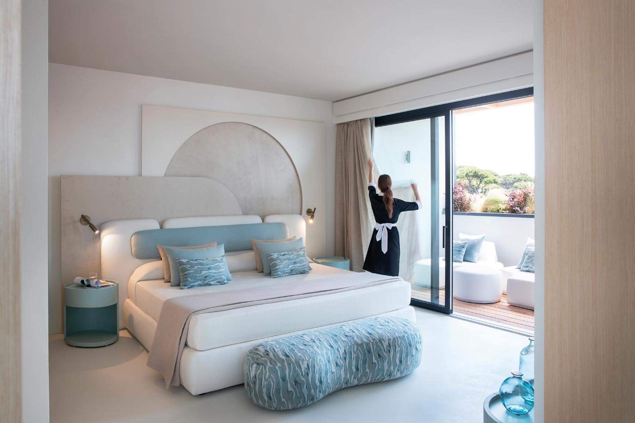 Penthouse Suite, Annex، Byron 2/3