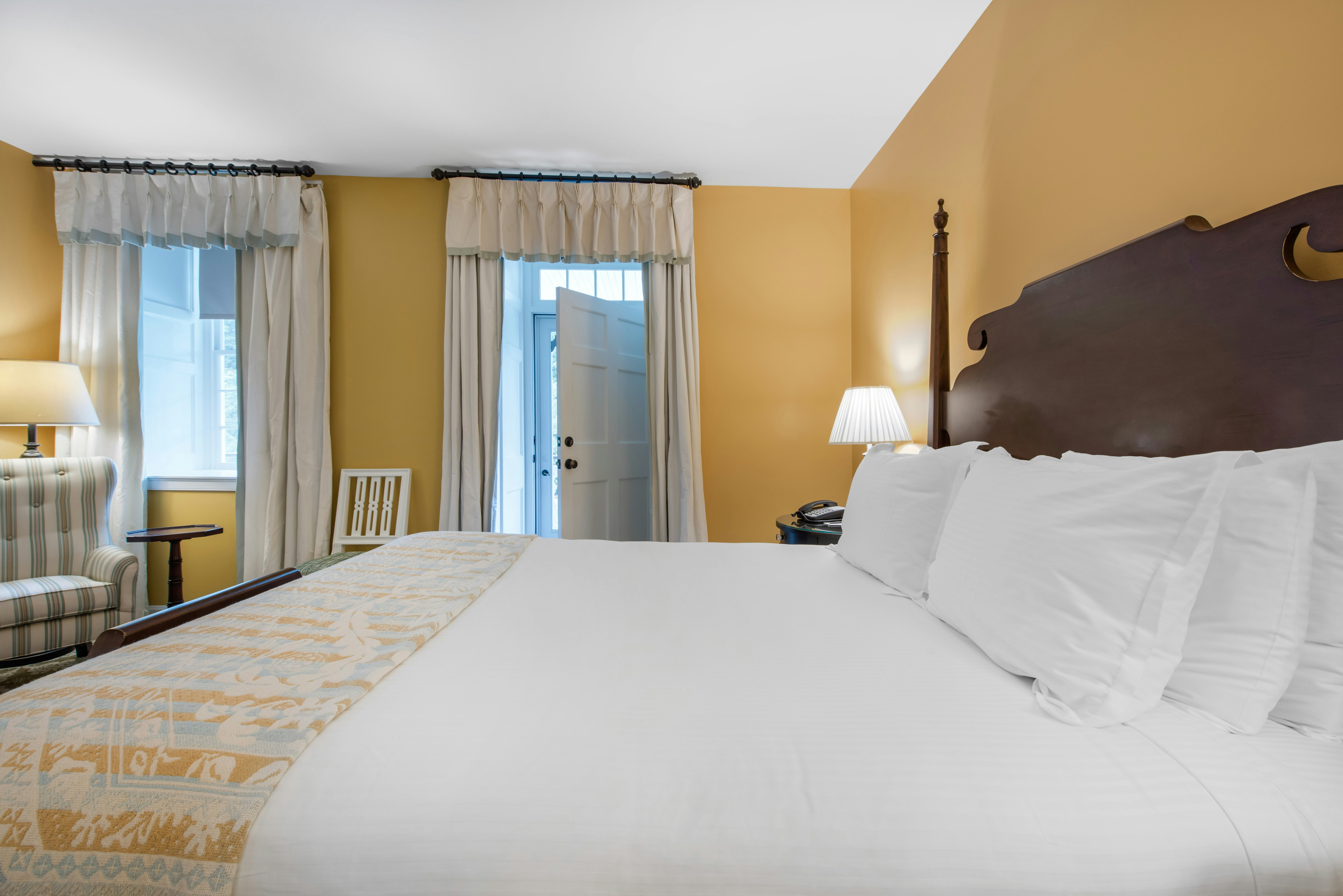 Room, Queen Bed, Resort View, Balcony