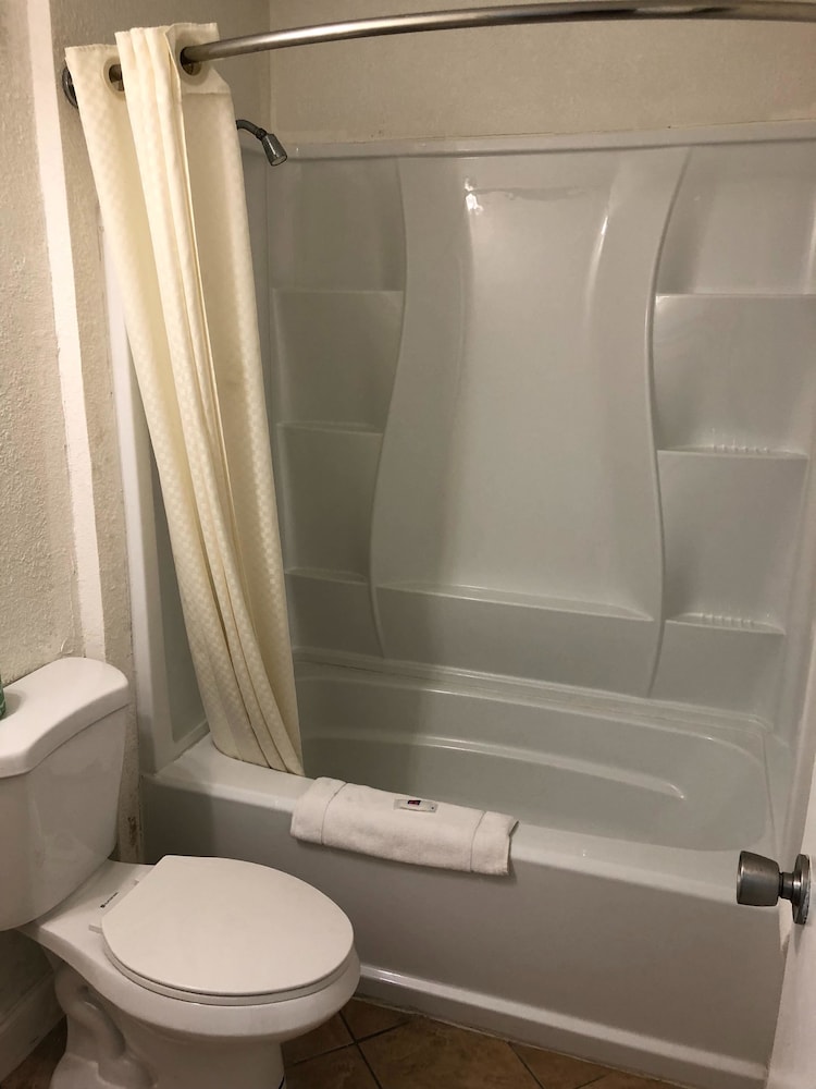 Motel6 Brunswick, GA 10/42