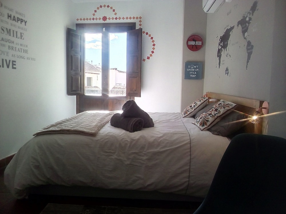 Oasis Backpackers Hostel Granada 14/50