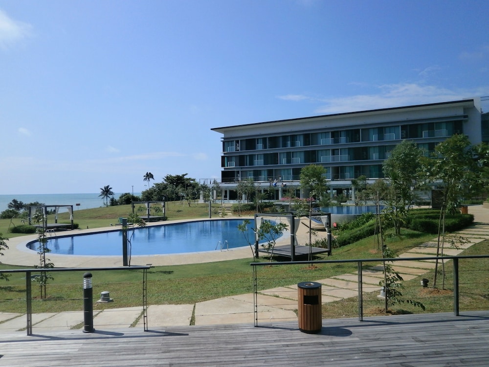 Samalaju Resort Hotel 45/46
