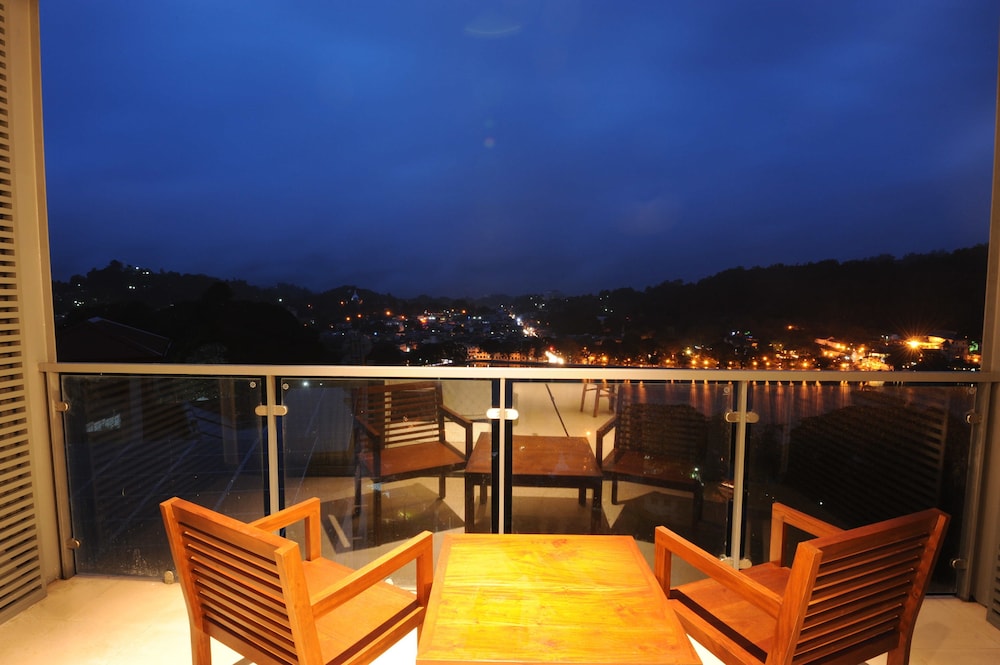 Oak Ray Heritage Hotel 23/30