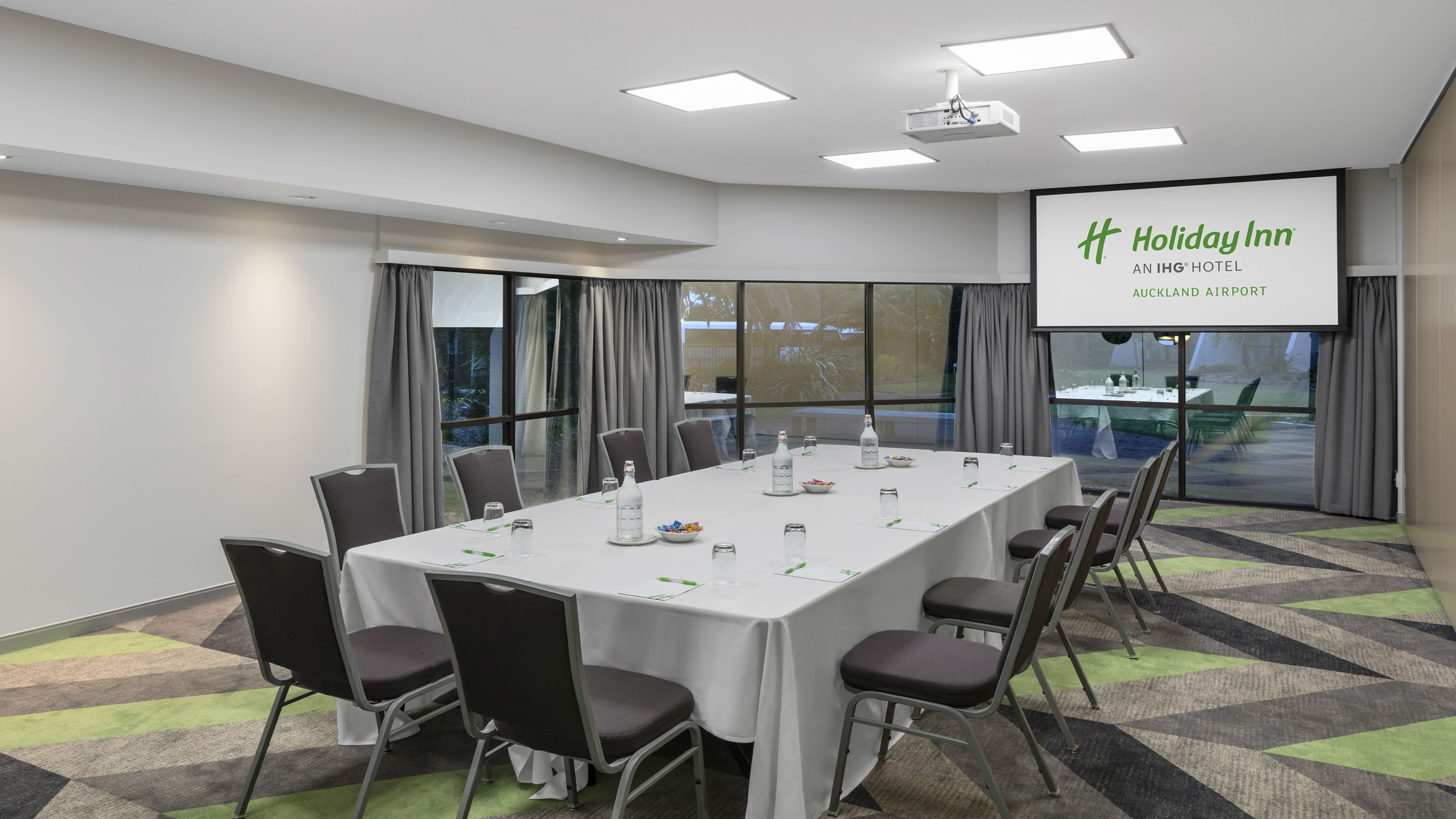 Holiday Inn Auckland Airport 67/78