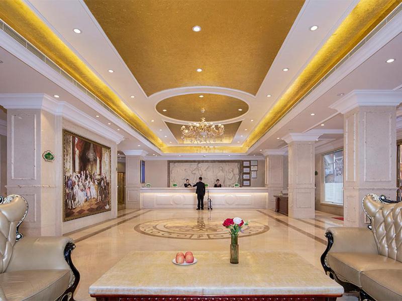 Vienna Hotel (Huizhou Railway Station) 11/35