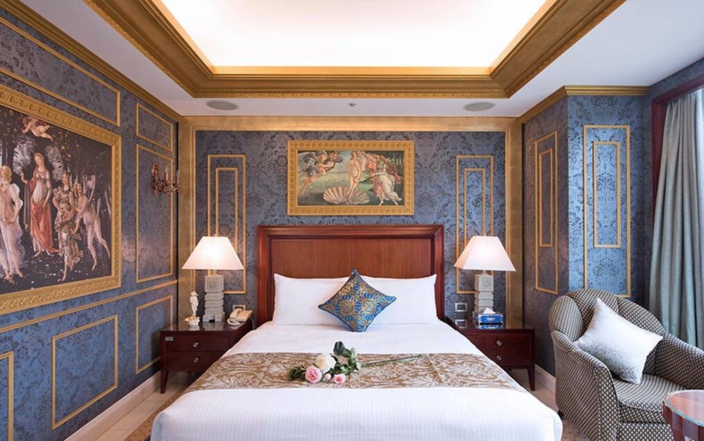 THEME, RENAISSANCE, SUITE, GRAND VIEW